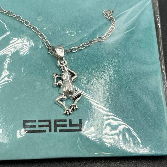 EFFY Silver Plated Frog Prince Charming Minimalist Pendant Necklace New 18” - Picture 1 of 4